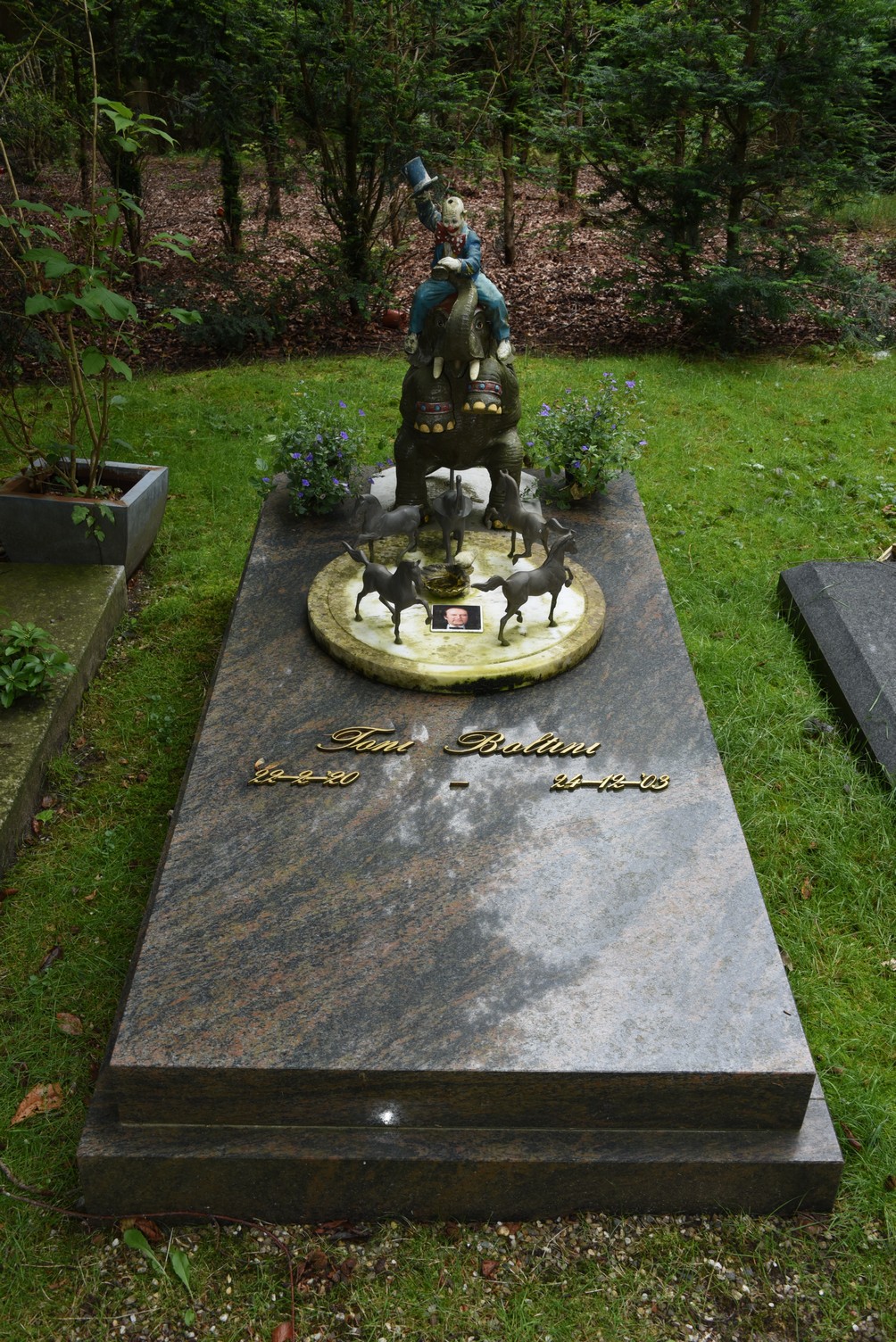 Foto 1